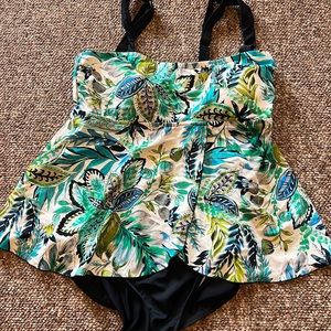 Size 16 Maxine of Hollywood bathing suit